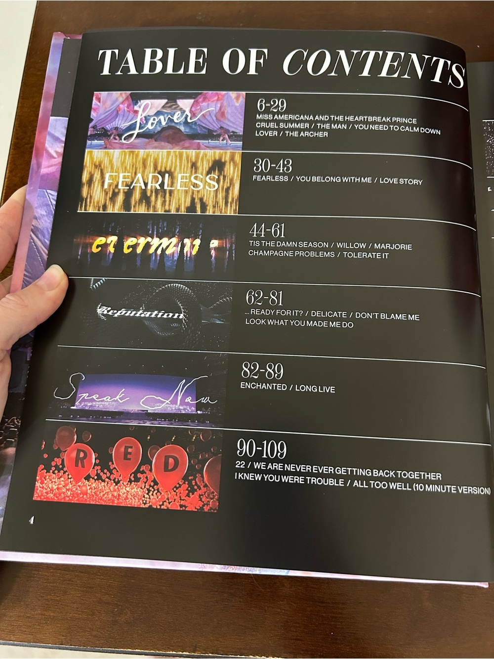 Official Taylor Swift The Eras Tour Book - Picture 11 of 16